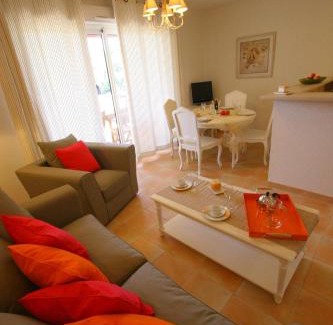 Montauroux Apartment | Lagrange Vacances Les Bastides des Chaumettes