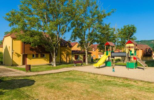 Montignac Resort | Lagrange Vacances Les Bastides de Lascaux