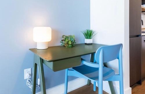 Rainey Street Historic District House | Laguna at the Rainey District - Luxury Condo