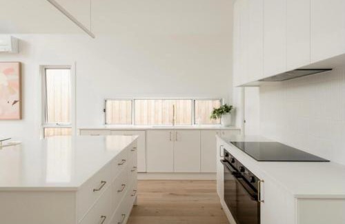Ocean Grove House | Laguna Beach House Ocean Grove-pets welcome