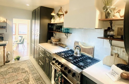 Laguna Beach House | Laguna Coast Cottage. Location, location, location!