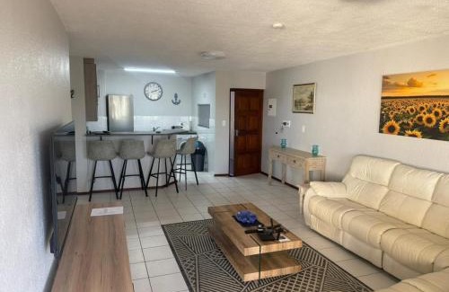 Margate Apartment | Laguna La Crete 91, Uvongo