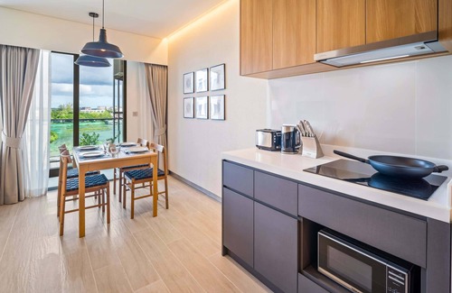 Laguna Condo | Laguna Lakeside Residences 2BR C4 Lake side