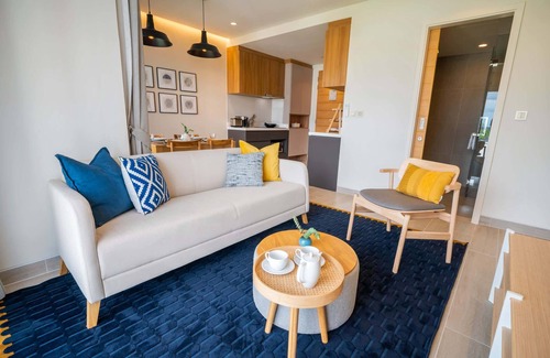 Laguna Condo | Laguna Lakeside Residences 2BR C4 Lake side