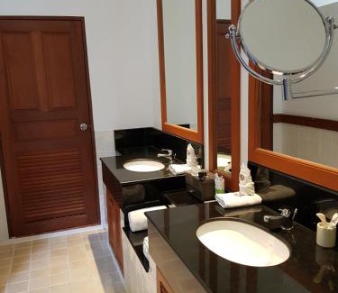 Bang Tao Villa | laguna waters 悦榕庄 拉古纳