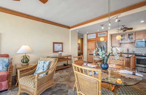 Historic Lahaina Front Street Apartment | Lahaina Shores Oceanfront Corner Location ~ Unit 601