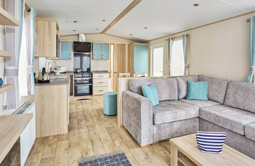 Holywell House | Laidback Coastal 3 (Pet)