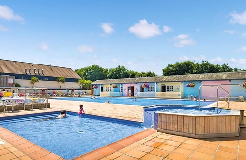 Holywell House | Laidback Coastal 3 (Pet)