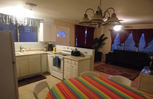 Laie House | Laie, North Shore Oahu Sweet Rental. Close to beach and hiking.