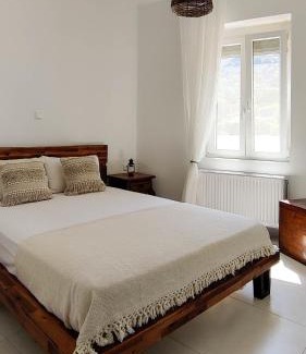 Aperathos House | Laina Traditional Guest House