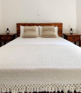 Aperathos House | Laina Traditional Guest House