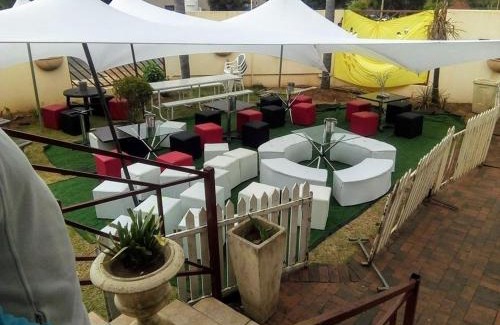 Krugersdorp Hotel | Lajava Guest Lodge