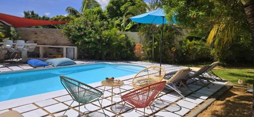 Tamarin Apartment | LAKAZ DEL SOL - Modern and elegant apartments with luxurious garden, pool and barbecue area - Tourism Permit Certified