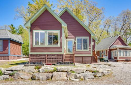 Summer Village House | Lake Access and Pools Sun-Soaked Westford Cottage!