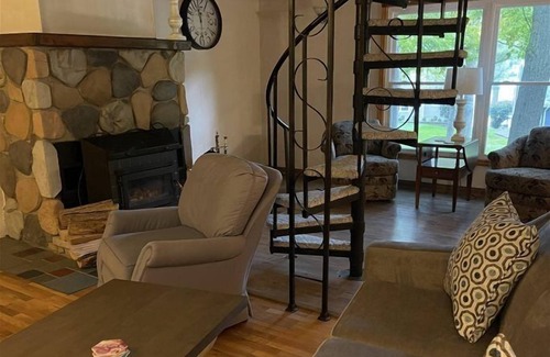Canadian Lakes Cottage | Lake Access | Firepit, Fireplace, Dock & Views
