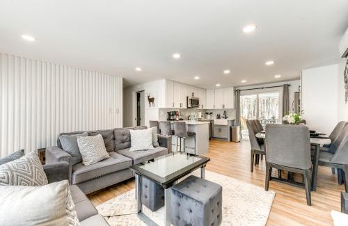 Tobyhanna House | Lake and Beach Access BBQ-Ready Poconos Retreat!