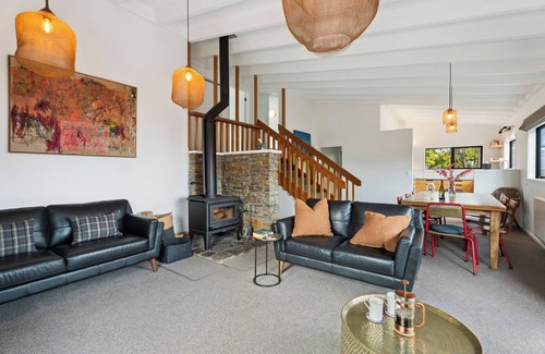 Queenstown City Centre Cottage | Lake and Mountain Views - Central Queenstown