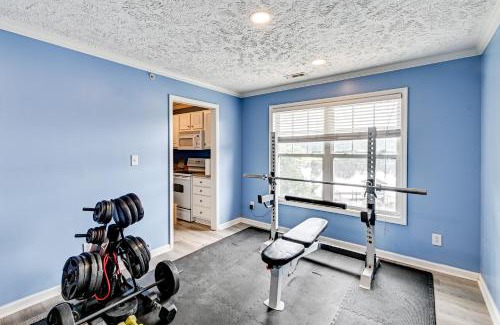 Westover Apartment | Lake and Pool Access, Home Gym Fayetteville Condo!