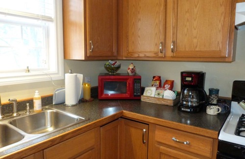 Lake Ann House | Lake Ann LOFT in the heart of Lake Ann village, W. of Traverse City MI