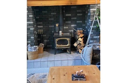 Blue Jay Cabin | Lake Arrowhead Private Serene Cabin in the Woods- Dog Friendly