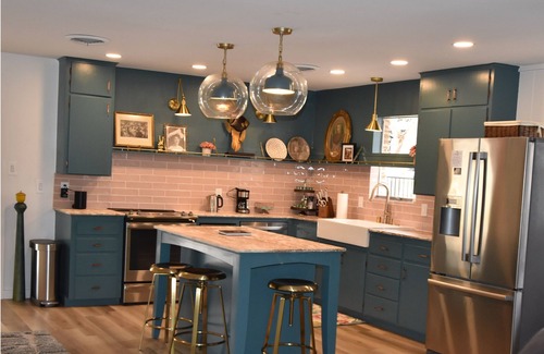 Austin Lake Estates House | Lake Austin waterfront home in Westlake - Sleeps 6, Beautiful Remodel, 2 decks