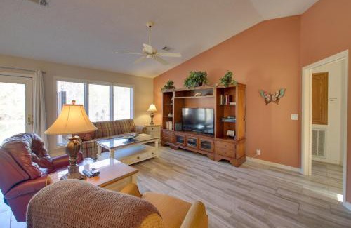 Hot Springs Village House | Lake Balboa Access Home with Dock and Yard