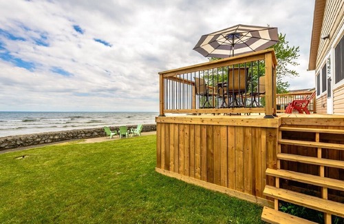 Crystal Beach Cottage | Lake Breeze Retreat on the shores of Lake Erie - booking now for summer!