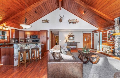 Conover House | Lake Buckatabon Catch N Relax