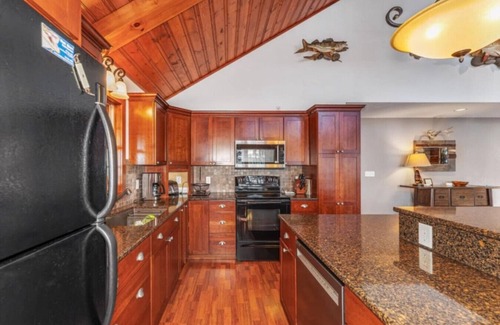 Conover House | Lake Buckatabon Catch N Relax