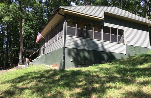 Scottsboro Cabin | Lake Cabin Rental - Mockingbird Hill Lake Cabin