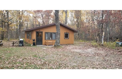 Menahga Cabin | Lake cabin surrounded by nature and peacefulness