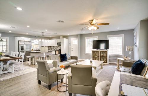 Lake Charles House | Lake Charles Home with Gas Grill and Fenced-In Yard!