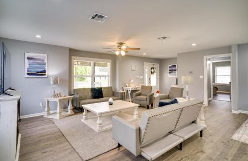 Lake Charles House | Lake Charles Home with Gas Grill and Fenced-In Yard!