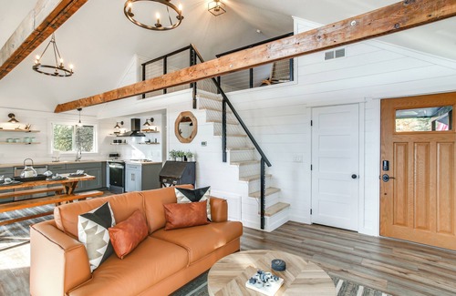 Worley Cabin | Lake Coeur d'Alene Cabin w/Boat Slip in Worley!
