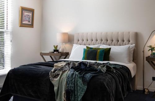 Daylesford House | Lake Como Villa - Lake Daylesford on your doorstep