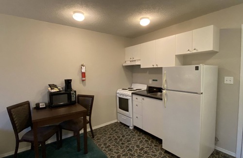 Lake Cowichan Cabin | Lake Cowichan Lodge