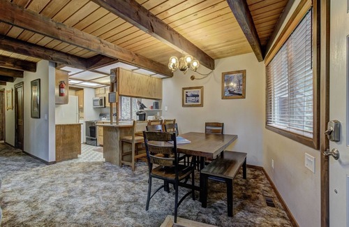 Packwood Cabin | Lake Creek Cabin | 1 Bed, 1 Bath