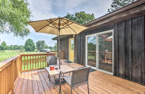 Albany House | Lake Cumberland Area Cabin - 4 Mi to Lake!
