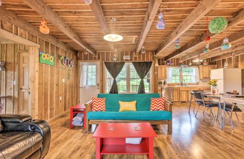 Albany House | Lake Cumberland Area Cabin - 4 Mi to Lake!
