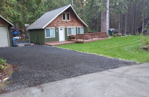 Hoodsport Cabin | Lake Cushman Cabin with Private Access to Lake & Park