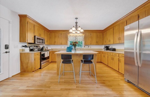 Smith Mountain Lake House | LAKE Emerald Shores: Lakefront & Private Dock