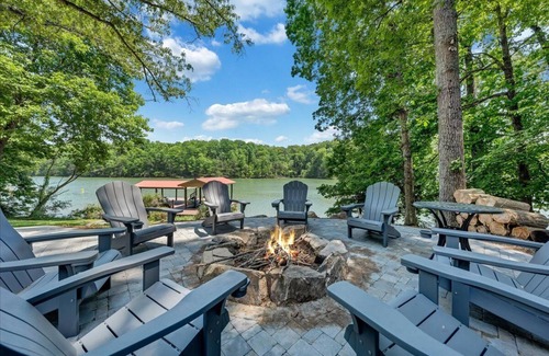 Smith Mountain Lake House | LAKE Emerald Shores: Lakefront & Private Dock