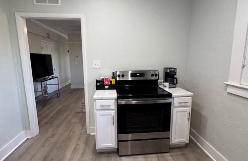 Lake Eola Heights Apartment | Lake Eola Thornton Park Studio with balcony