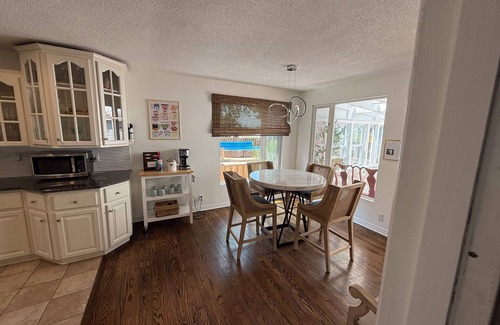 Amherstburg House | Lake Erie Escape: Hot Tub, Sauna & Big Creek Marsh Access– A Birder’s Paradise!