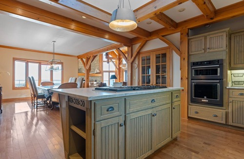 Windham Centre House | Lake Erie Lake House