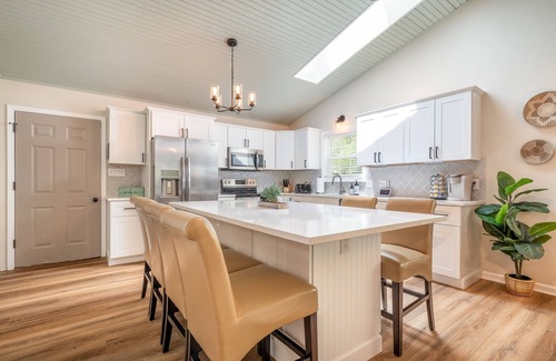 Terrell House | Lake Escape's Cottage on the Cove