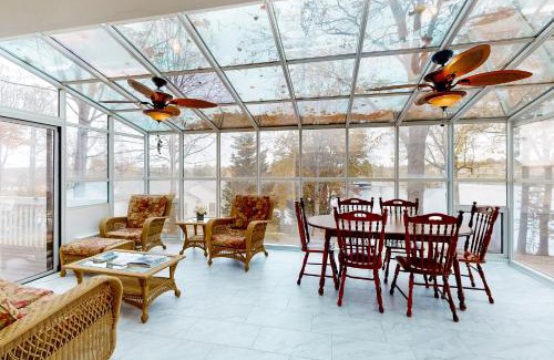 Moneta House | Lake Escape