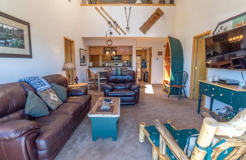 Frisco Condo | Lake Forest Summit Condo: Great Penthouse Views