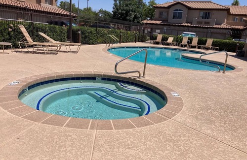 Superstition Lakes Condo | Lake Front 2nd floor condo w/community pool/spa, near golf course