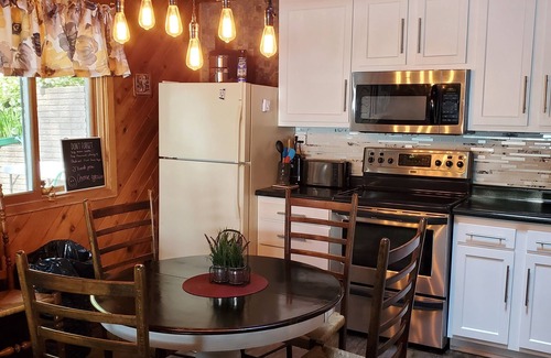 Webster Cabin | Lake Front 3 Bedroom cabin with FREE use of pontoon.